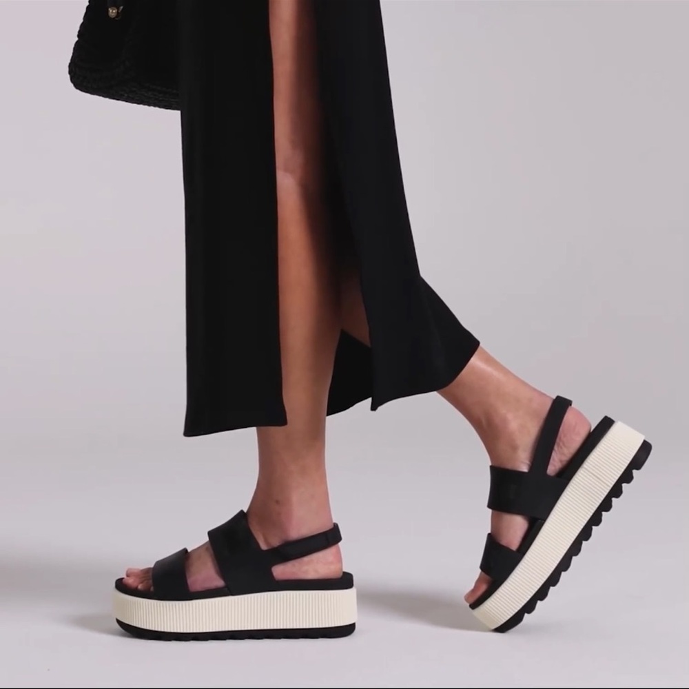 Reef Black and Cream Platform Sandals